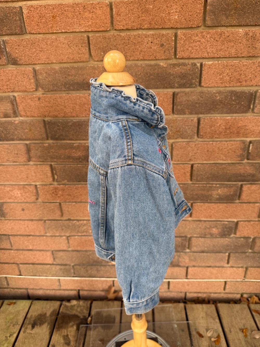 Disney Light Blue Denim Minnie Embroidered Jacket with Ruffle NeckSize 24Months - Picture 4 of 5